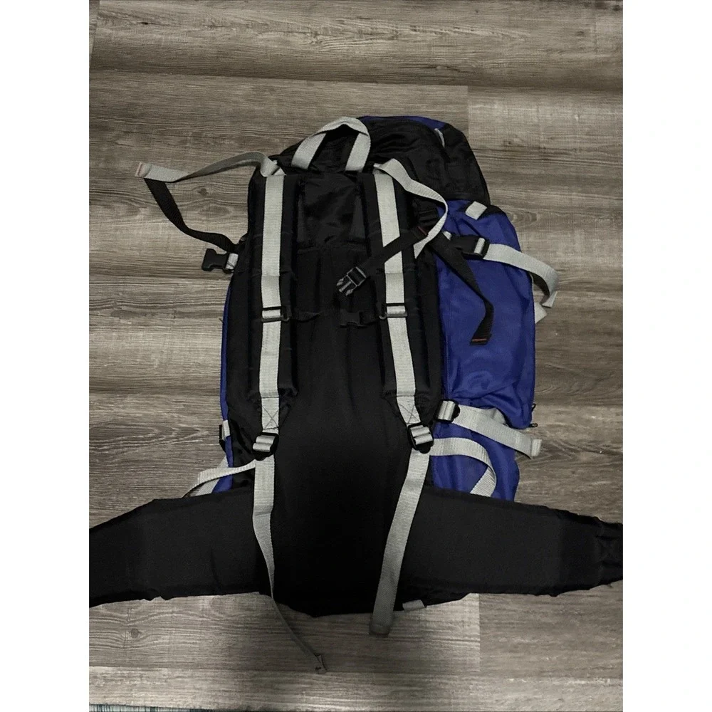Coleman Peak 1 Hiking Backpack Blue Black Large 19in Cushion Strap Camp Bag